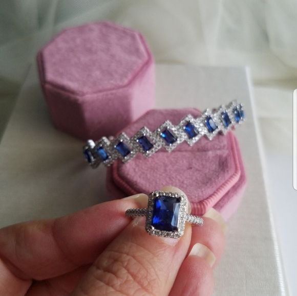 Swarovski Elements 925 Sterling Silver Blue Sapphire Halo Solitaire Ring NEW - Picture 7 of 16